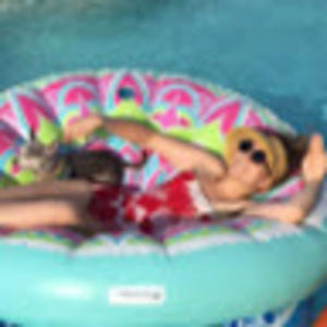 Meet your Posher, Rose